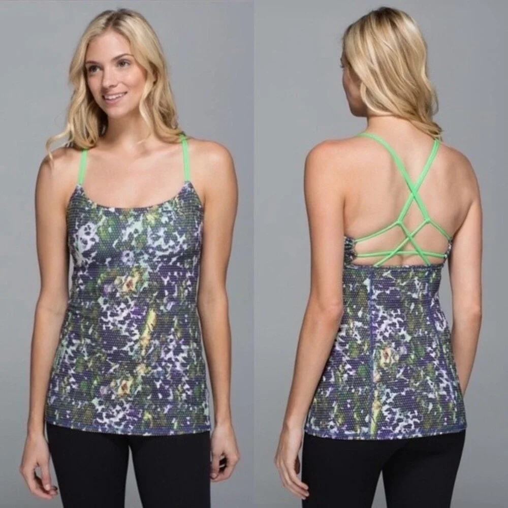 Lululemon women’s dancing warrior tank top size 8